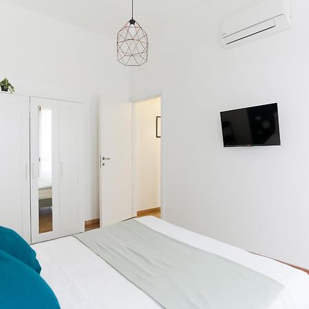 The Best Rent - Cozy Two-Bedroom Apartment Near Colonne S Lorenzo Милан Экстерьер фото